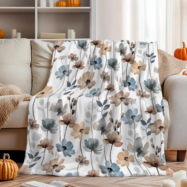 Watercolor Floral Throw Blanket - Image 3